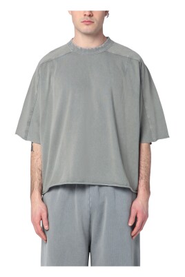 short-sleeve-crew-neck-t-shirt