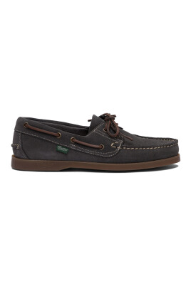 grey-loafer-boat-shoe-elegant-style