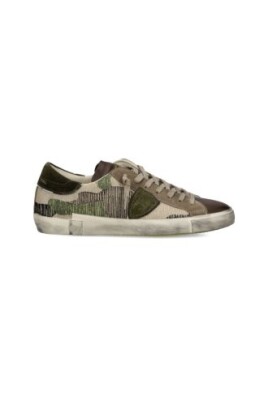 sneakers-basses-a-motif-camouflage