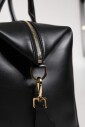 zwarte-leren-hand-schouder-duffel-tas