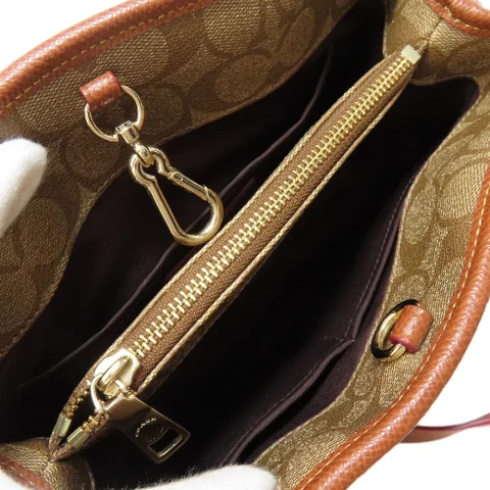 Coach Pre-owned Canvas handbags Brown Dames