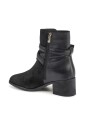 bottines-noires-en-daim-avec-fermeture-boucle