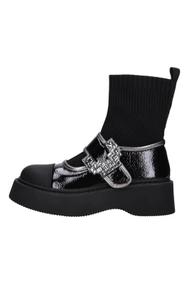 Ankelstövlar i läder och textil