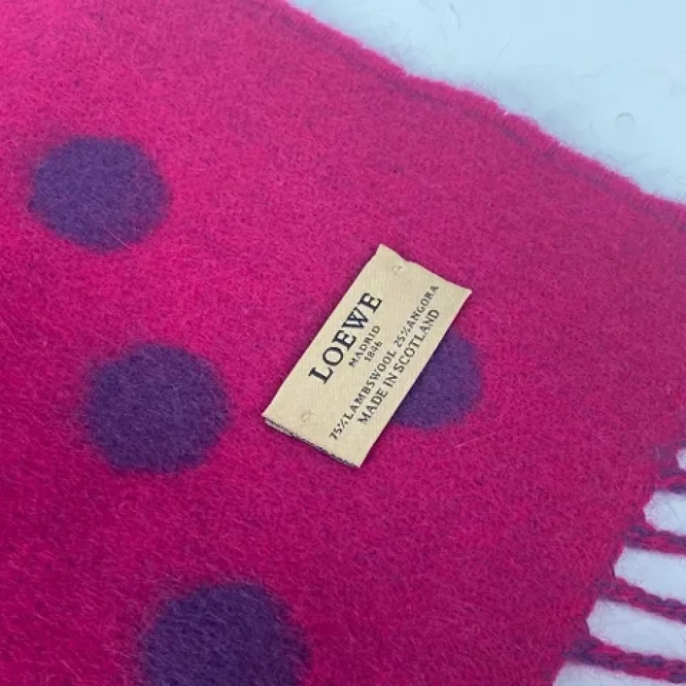 Loewe Pre-owned Wool scarves Pink Dames