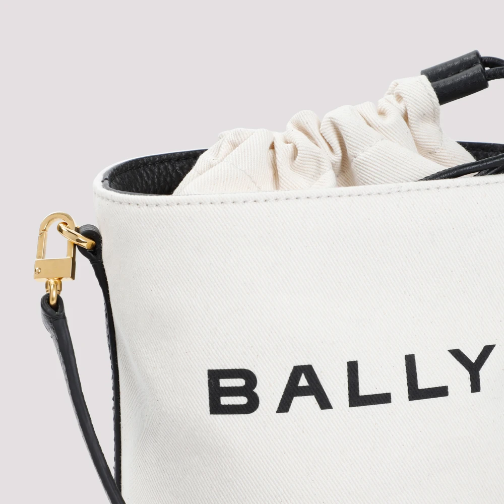 Bally Bucket Bags White Dames