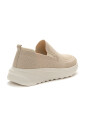 beige-sneakers-for-women