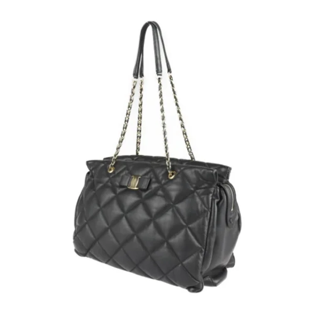 Salvatore Ferragamo Pre-owned Leather shoulder-bags Black Dames