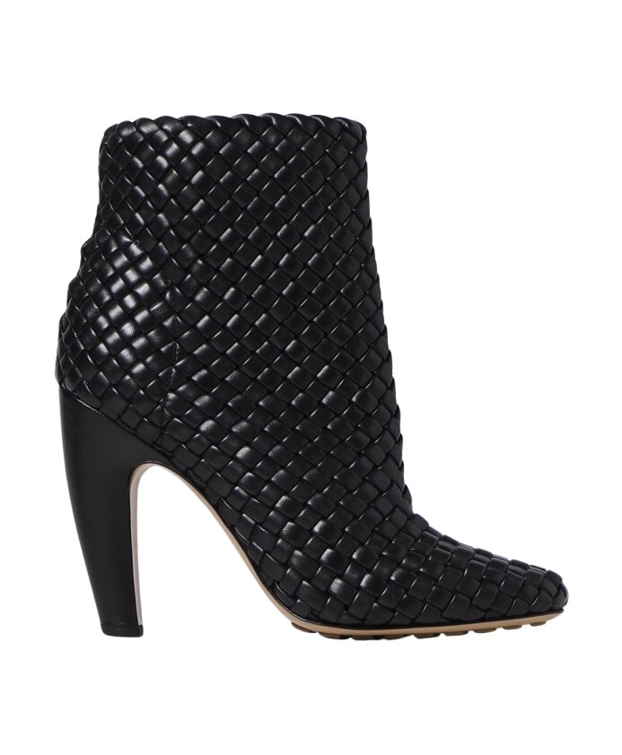 bottes-cheville-en-cuir-noir