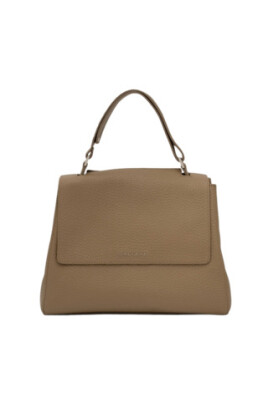 kiwi-leather-handbag-with-hidden-opening