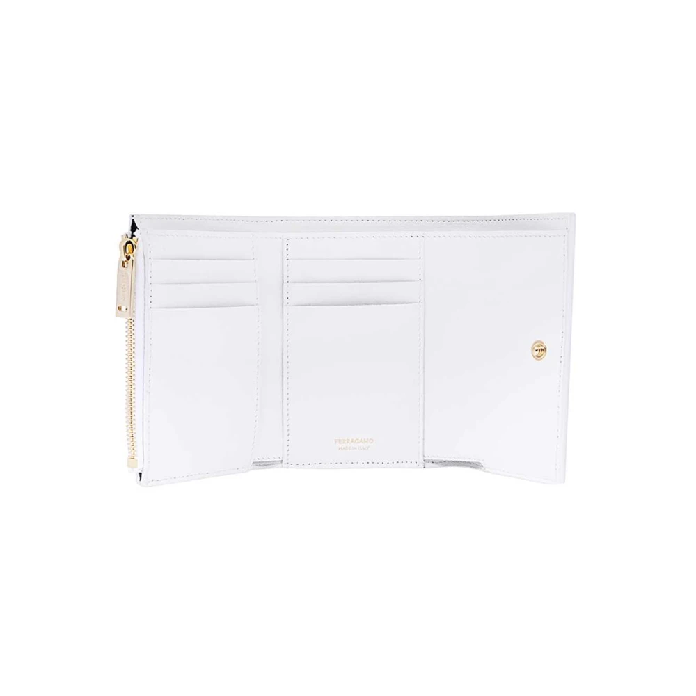 Salvatore Ferragamo Kalfsleren Portemonnee met Klep Sluiting White Dames