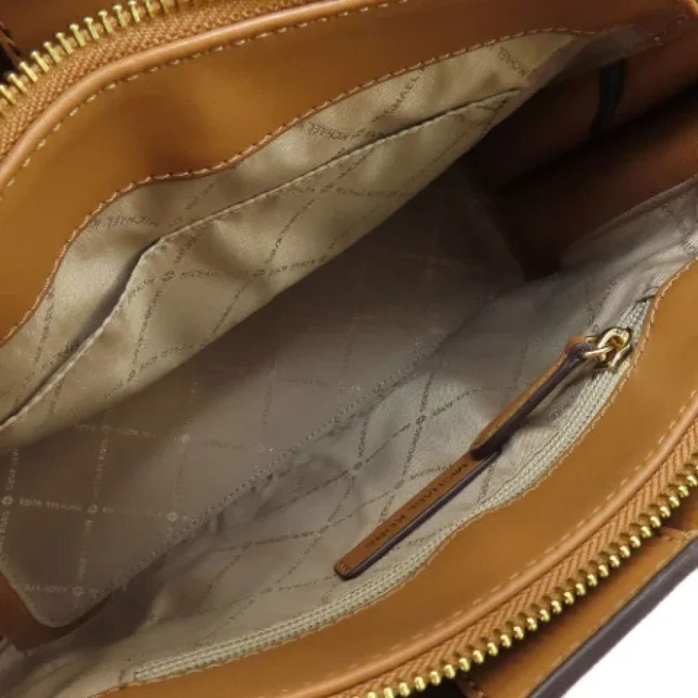 Michael Kors Pre-owned Plastic handbags Brown Dames