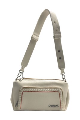 sac-a-bandouliere-avec-details-contrastes
