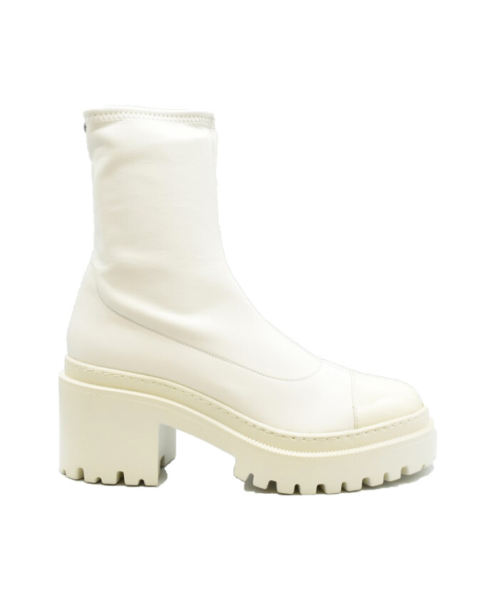 bottes-elegantes-en-cuir