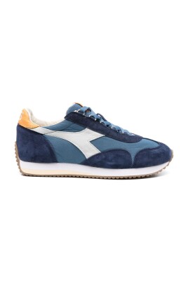 lace-up-sneakers-rubber-sole