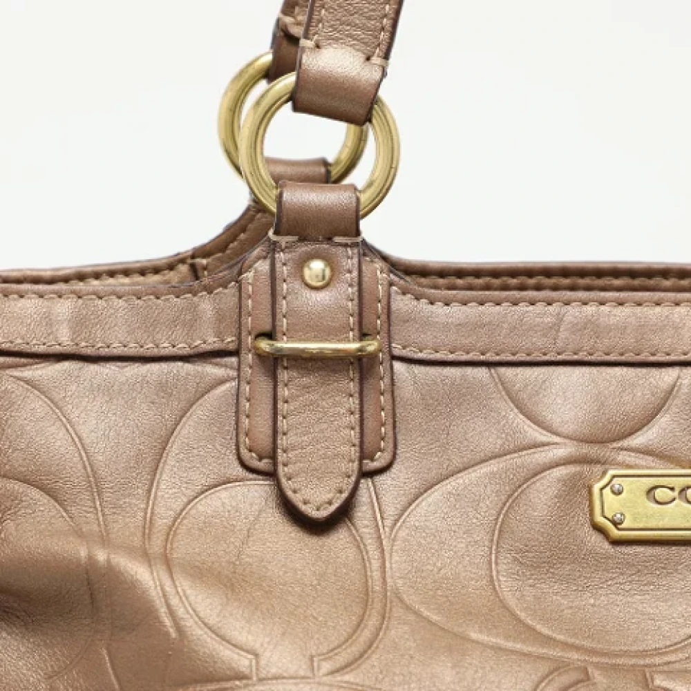 Coach Pre-owned Leather totes Brown Dames