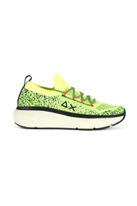 yellow-low-top-sneakers