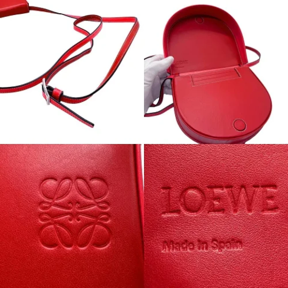 Loewe Pre-owned Leather shoulder-bags Red Dames