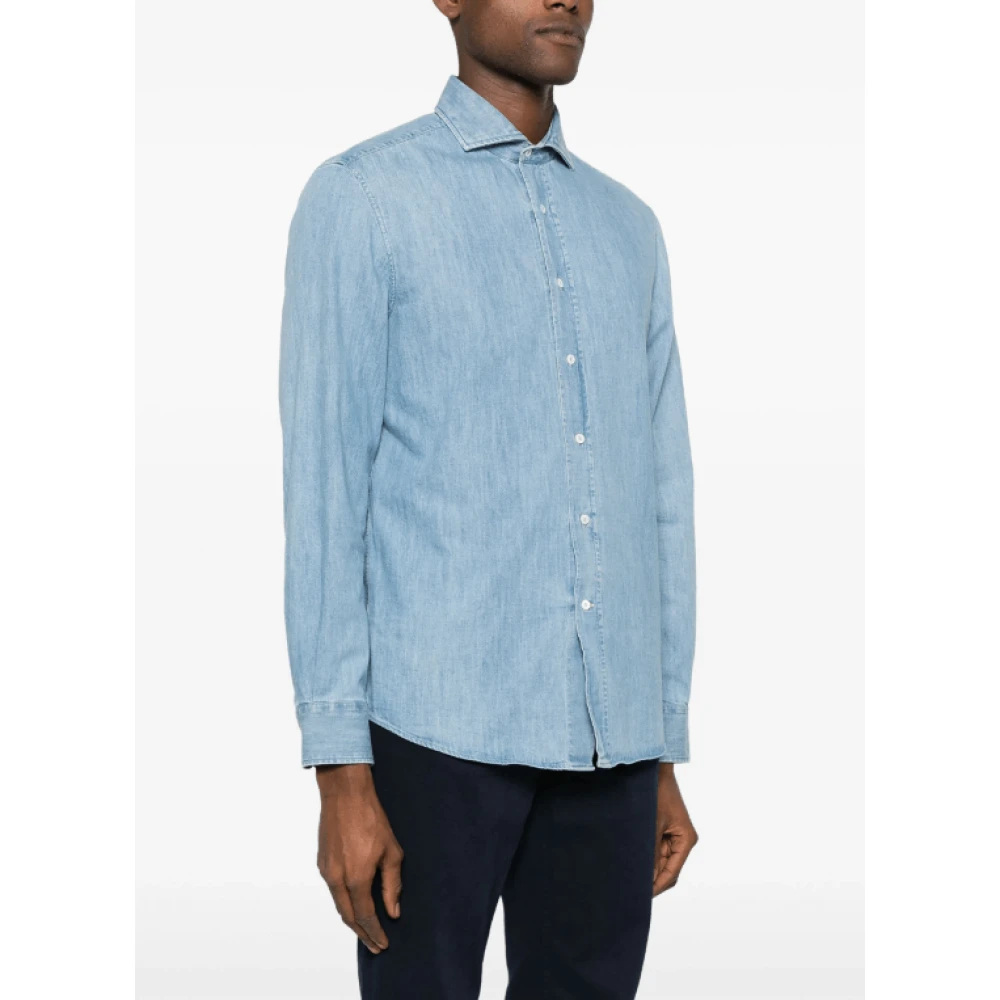 BRUNELLO CUCINELLI Lichtblauwe Denim Spread Kraag Shirt Blue Heren