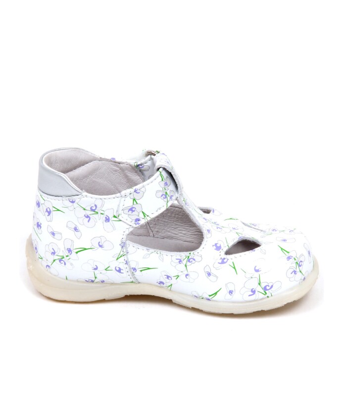 white-silver-sandal-baby-shoe