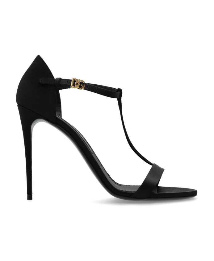 sandales-a-talons-hauts-en-satin