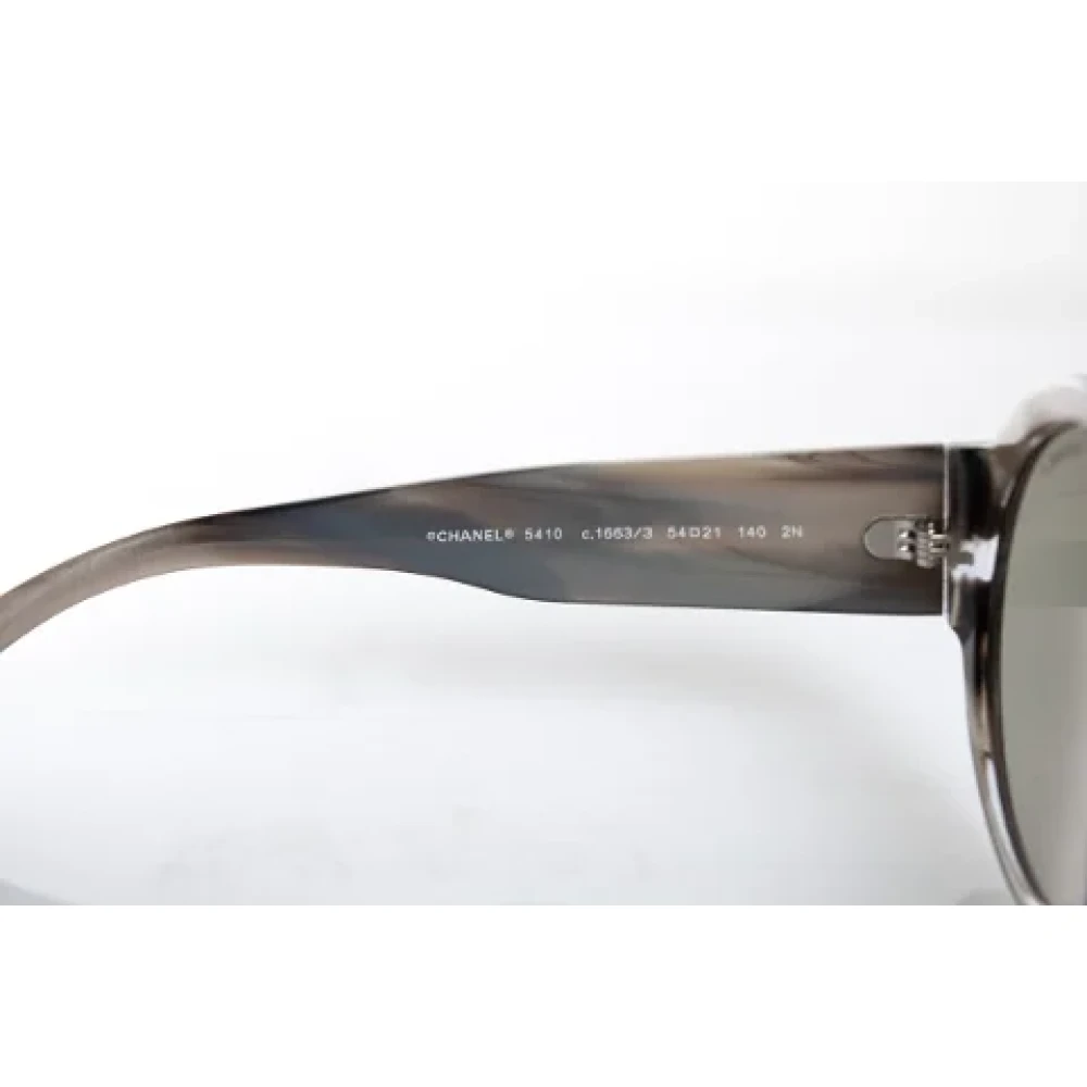 Chanel Vintage Pre-owned Plastic sunglasses Gray Dames