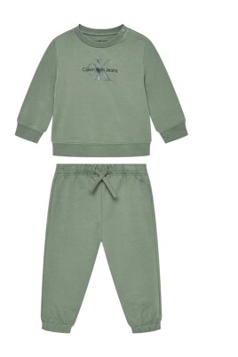 sporty-logo-tracksuit-set