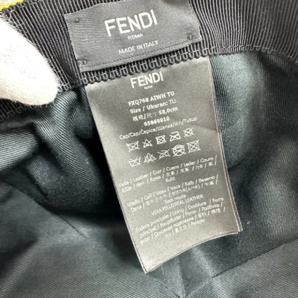Fendi Vintage Pre-owned Leather hats Yellow Heren
