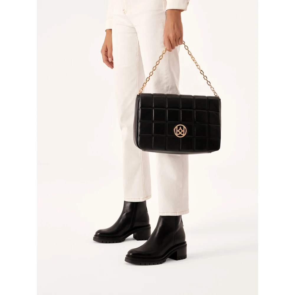 Kazar Zwarte handtas met gewatteerde klep Black Dames