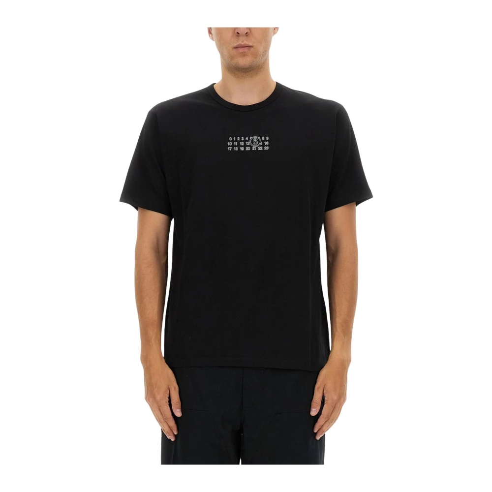 Mm6 Maison Margiela Svart Grafisk T-Shirt