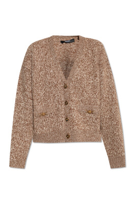 gilet-avec-des-appliques-decoratifs