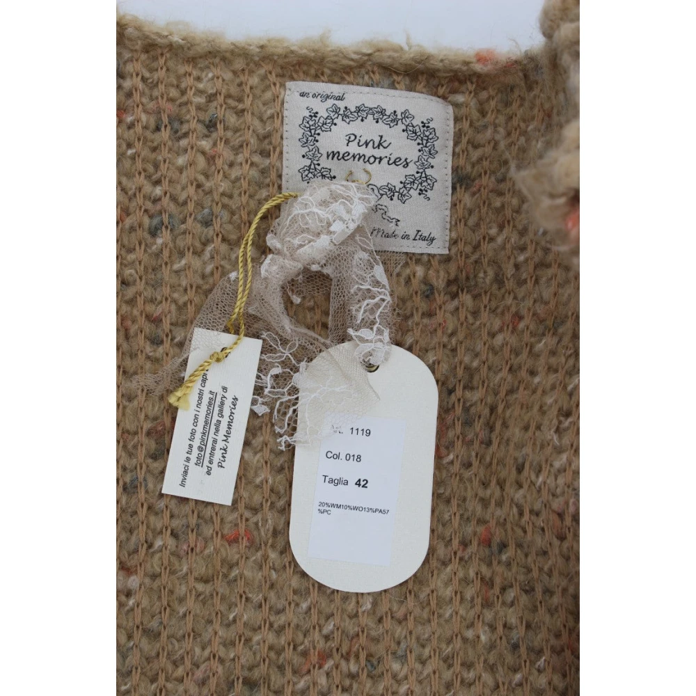 Pink Memories Luxe Beige Sweatercoat Cape Beige Dames