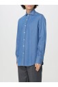 chemise-bleue-ajustee-a-boutons