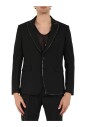 veste-a-bouton-unique-avec-applications