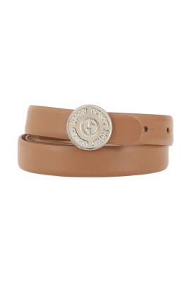 luxury-leather-belt-with-logo-plaque