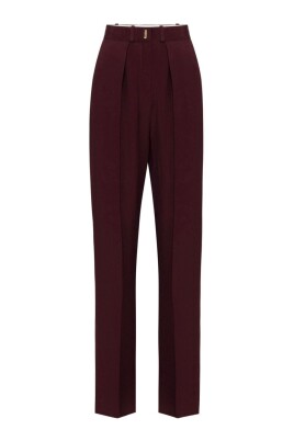 chic-straight-trousers