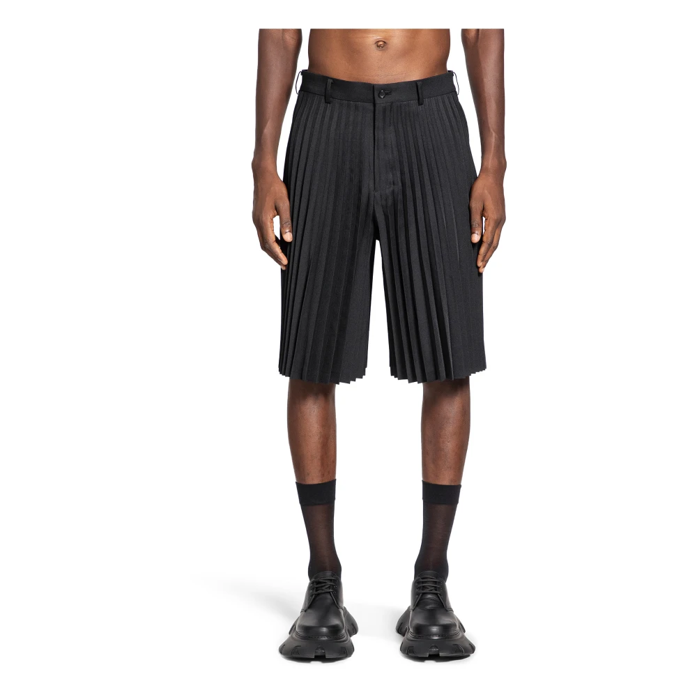 Comme des Garçons Svarta Gabardine Veckade Shorts med Bälte Black, Herr