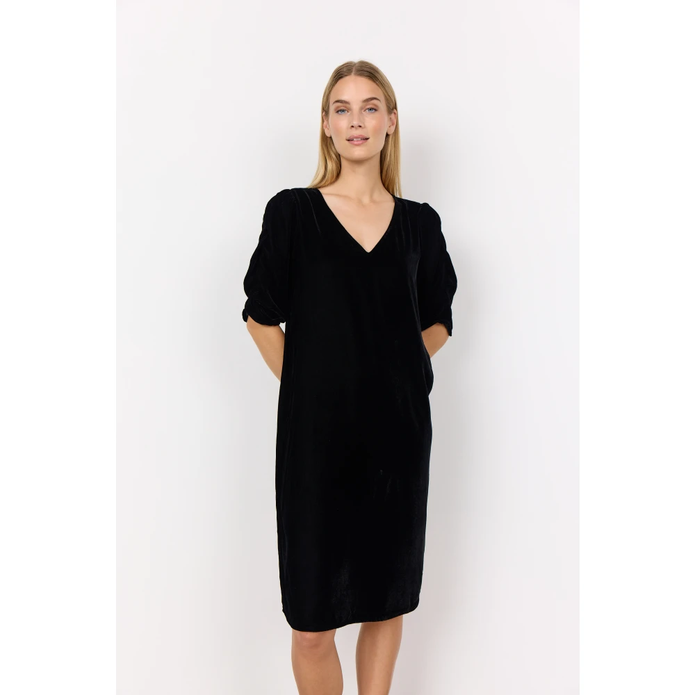 Soyaconcept Feminine V-hals Midi Jurk Black Dames