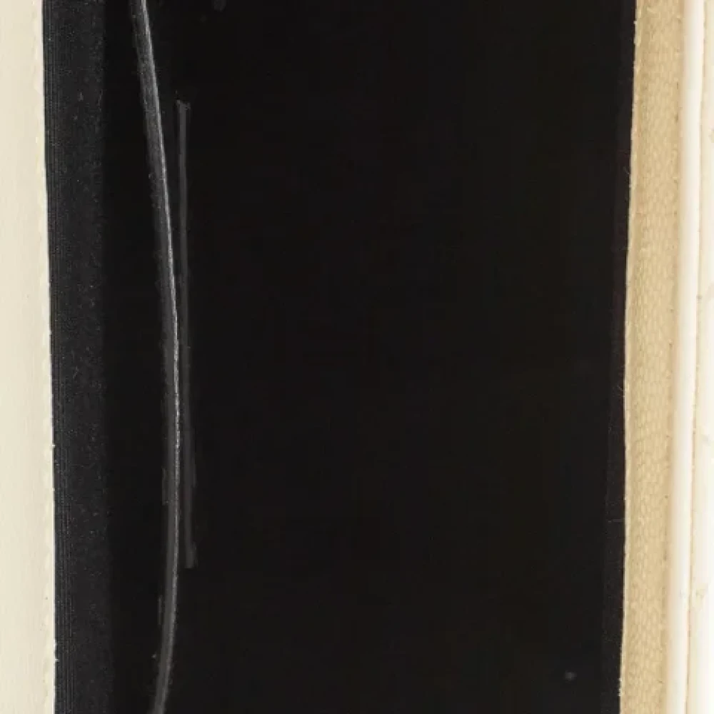 Yves Saint Laurent Vintage Pre-owned Leather shoulder-bags White Dames