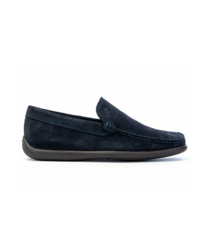 mocassins-intemporels-en-daim