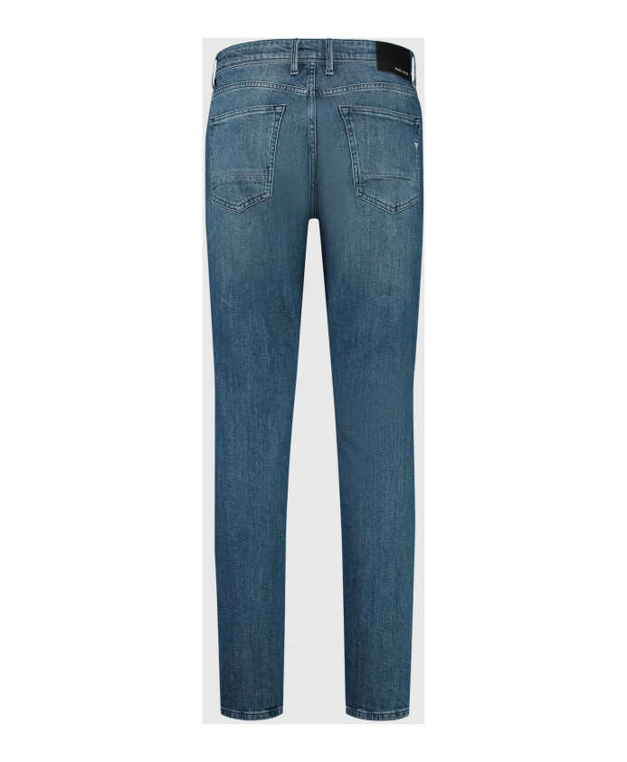 slim-fit-jeans