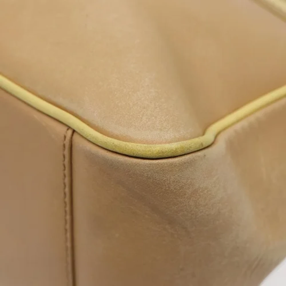 Givenchy Pre-owned Leather handbags Beige Dames