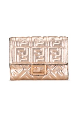 pre-owned-stylish-quilted-leather-wallet-with-interior-compartments-and-card-slots