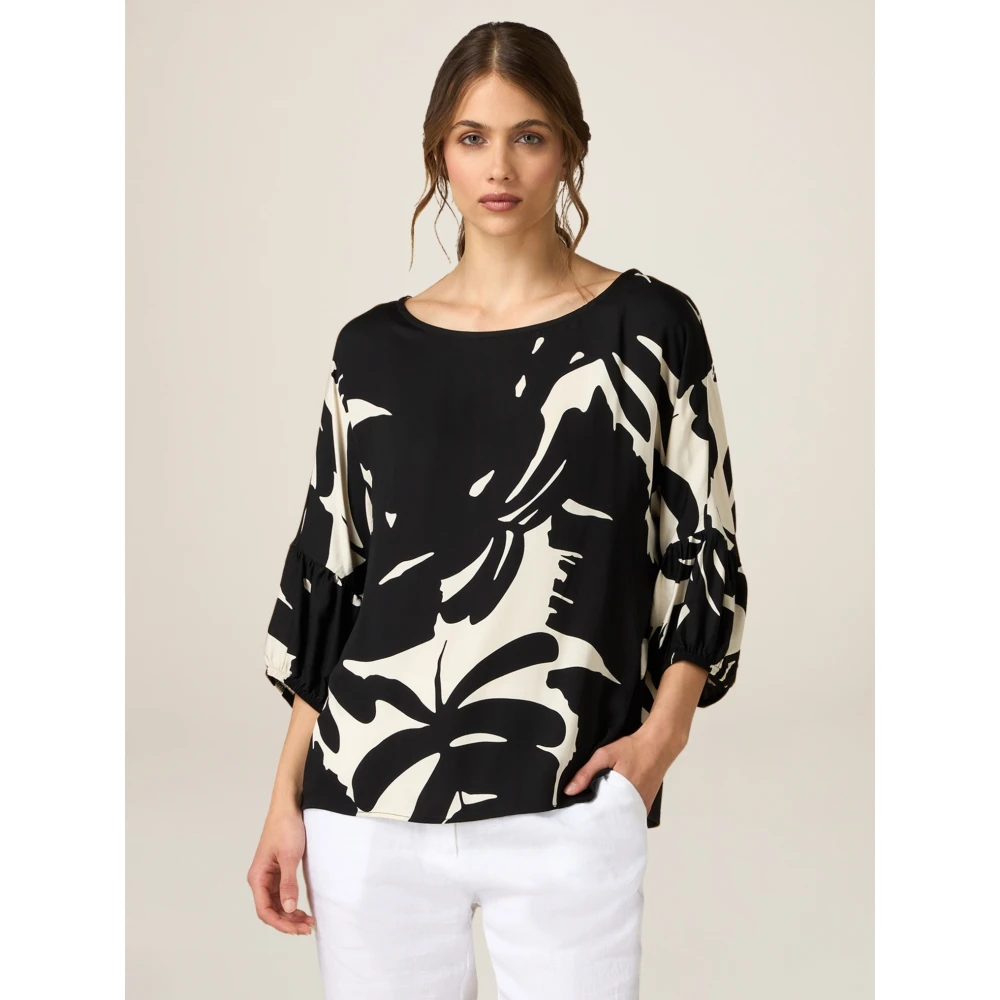 Oltre Bloemenpatroon Viscose T-shirt Black Dames