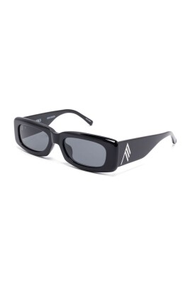 curved-eyewear-with-protective-case