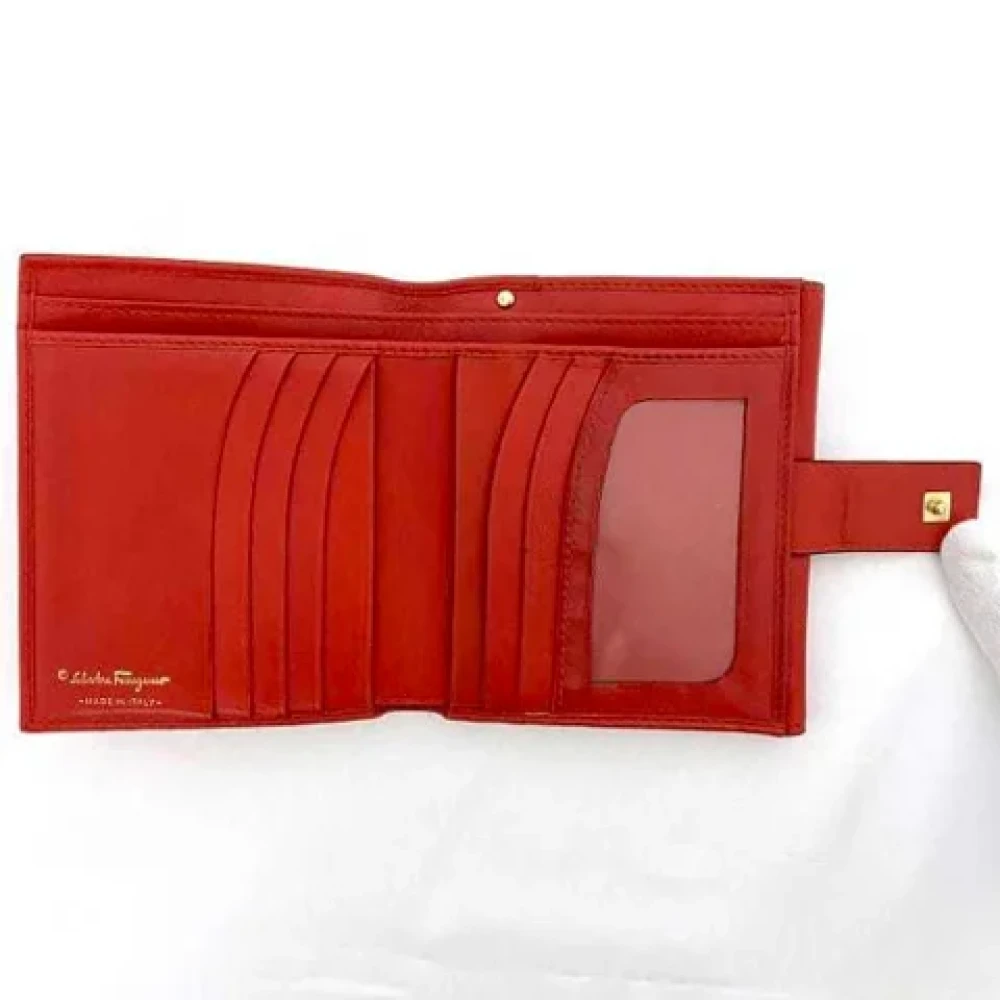 Salvatore Ferragamo Pre-owned Leather wallets Red Dames