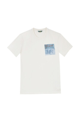 t-shirt-logo-avec-imprime-creatif