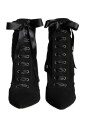 bottines-noires-en-daim-a-lacets