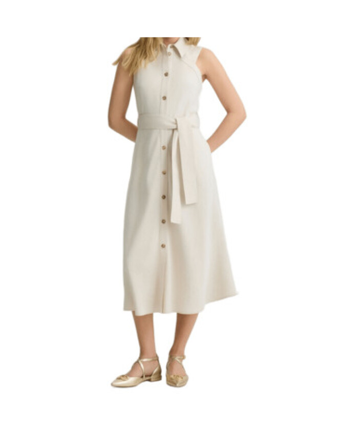 robe-beige-coupe-elegante-matiere-douce