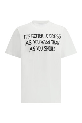 patterned-logo-t-shirt