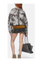 pull-gris-en-tricot-jacquard